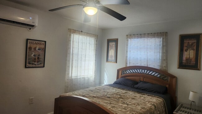 Building Photo - Byron Ellinor