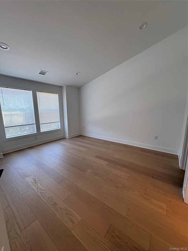 Building Photo - 4071 Fairways Dr