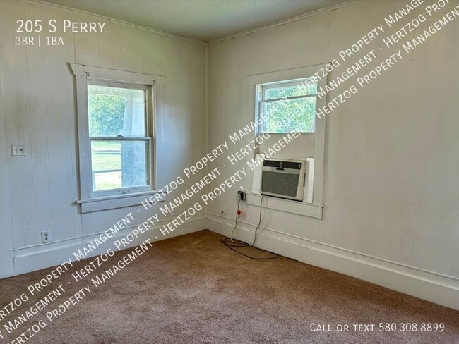 Building Photo - 205 S Perry-