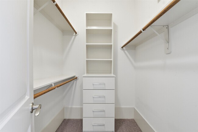 Building Photo - 1716 Ovid St