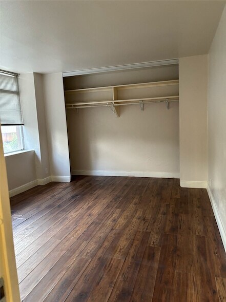Building Photo - 7520 Hornwood Dr
