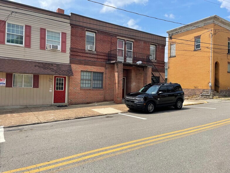 Building Photo - 700 Brinton Ave