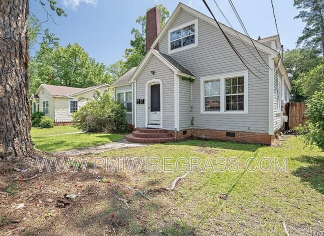 Building Photo - 503 Dusy St