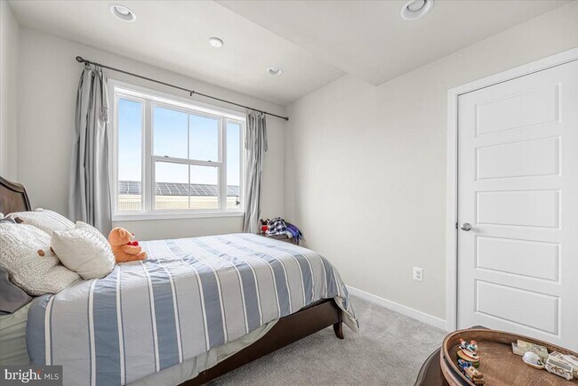 Building Photo - 12611 Macaulay St