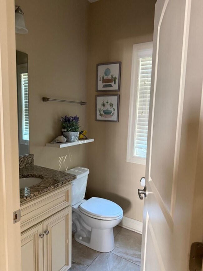 Building Photo - Pawleys Pointe