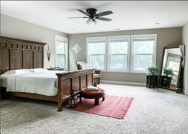 Building Photo - Luxurious 4-Bed, 4-Bath Wake Forest Retrea...