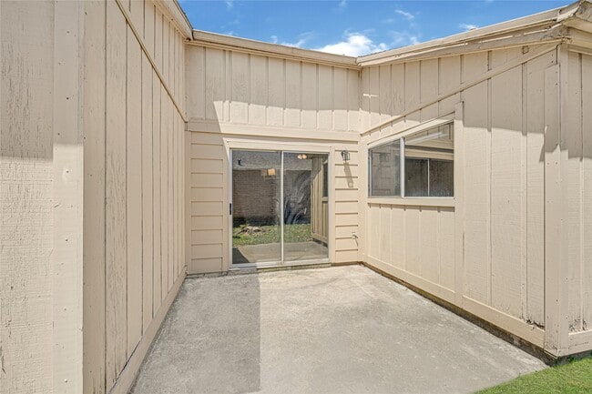 Building Photo - 7314 Addicks Clodine Rd