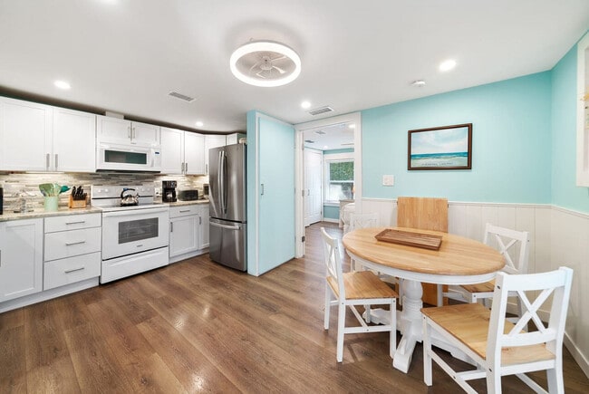 Building Photo - 505 Anemone St