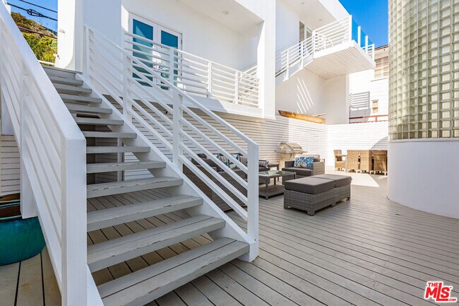 Building Photo - 25212 Malibu Rd