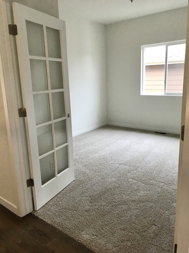 Building Photo - 1686 Derbyshire St