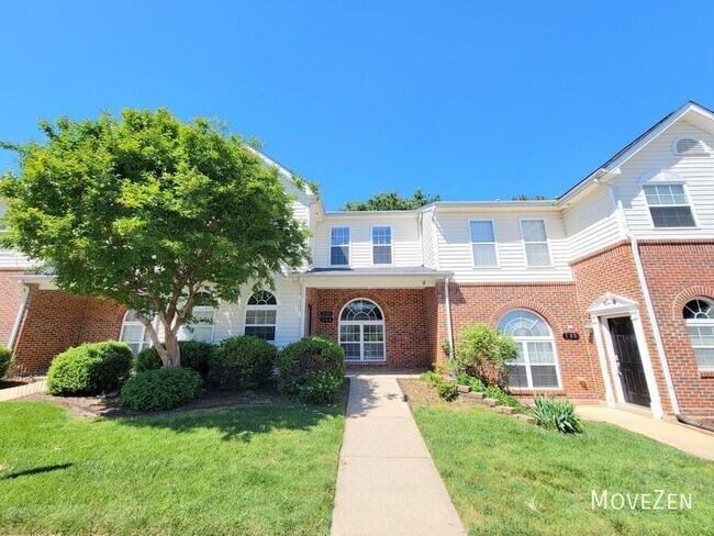 Building Photo - 2121 Piney Brook Rd