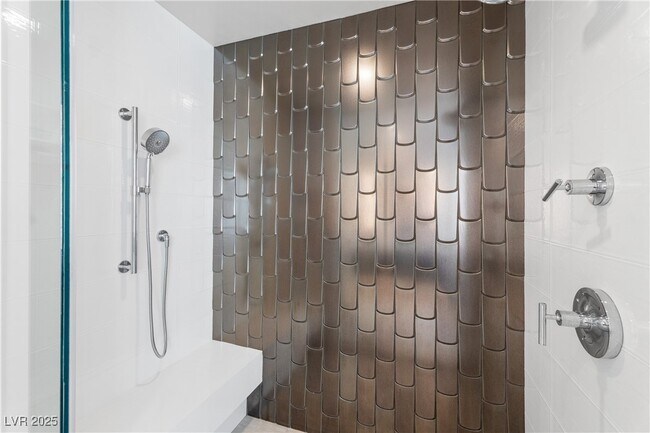 Building Photo - 386 Tranquil Peak Ct