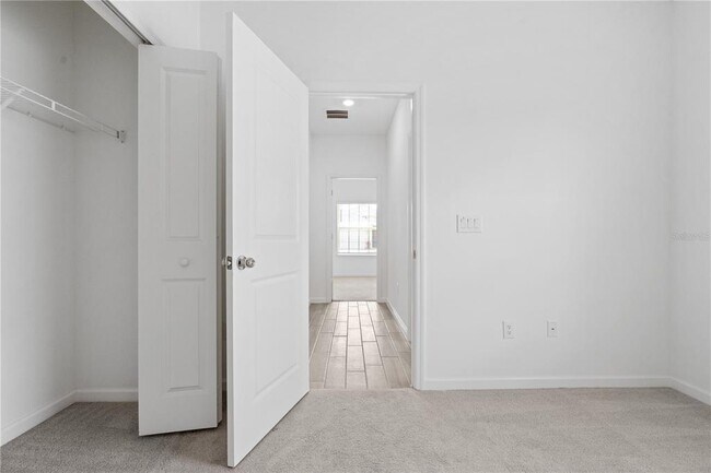 Building Photo - 5637 SW 93rd St