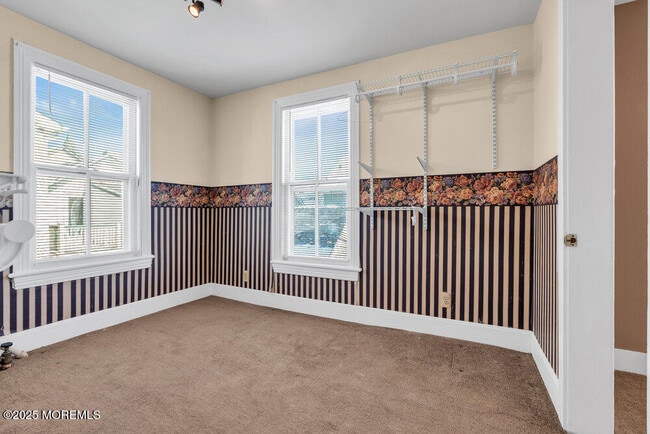 Building Photo - 31 Embury Ave