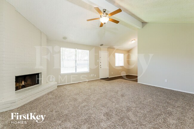 Building Photo - 23314 Balthasar St