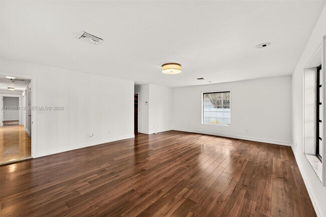 Building Photo - 3000 SW 130th Ave