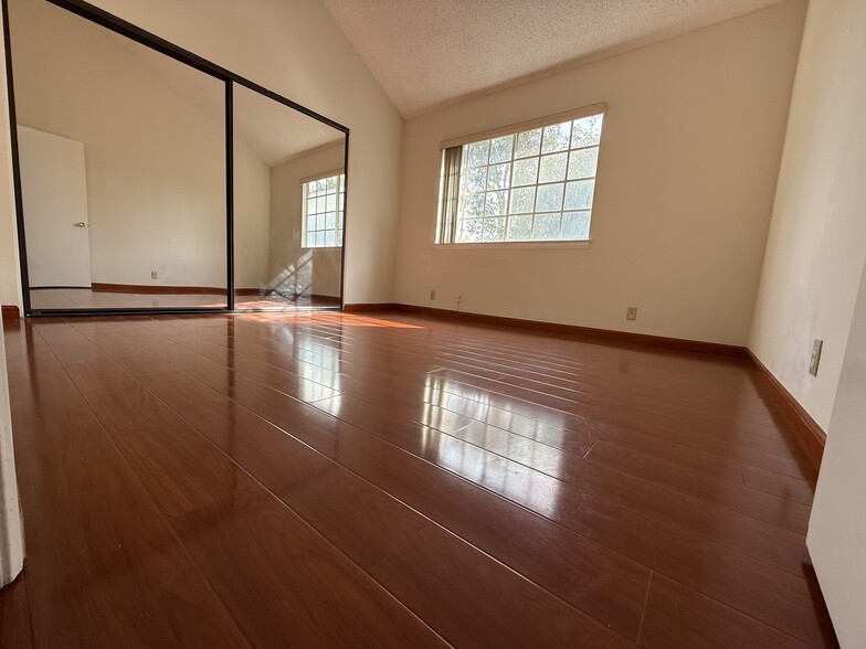 Building Photo - 26145 Frampton Ave