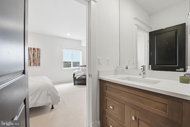 Building Photo - 2504 12th St N