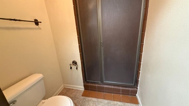 Building Photo - 1555 W Boston Ave