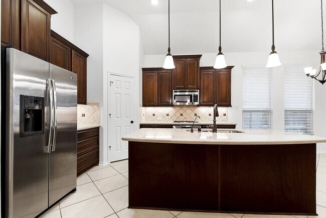 Building Photo - 29142 Crested Butte Dr