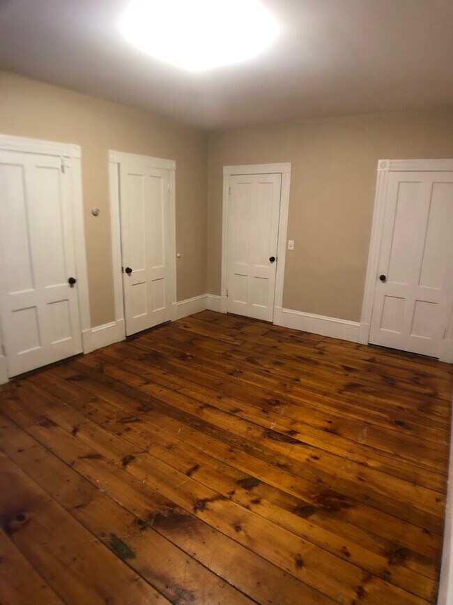 Bedroom 1 - 42 Tyler St