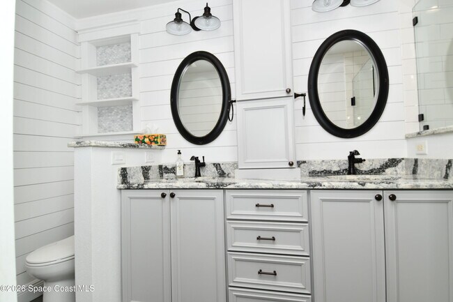 Building Photo - 405 Sparrow Dr