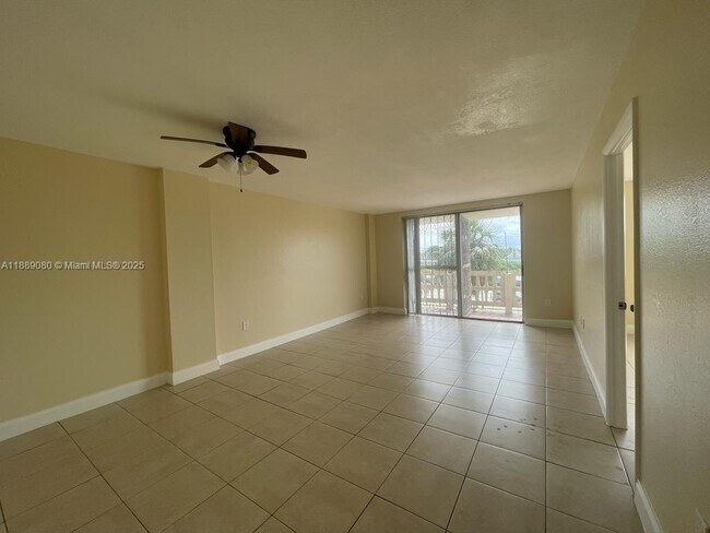 Building Photo - 15600 NW 7th Ave