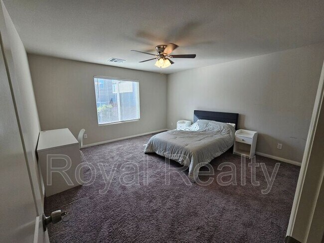 Building Photo - 1171 Twincrest Ave