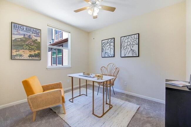 Building Photo - 895 Gaspar Vis