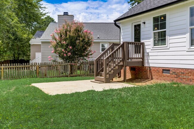 Back - 4112 Cobble Ct