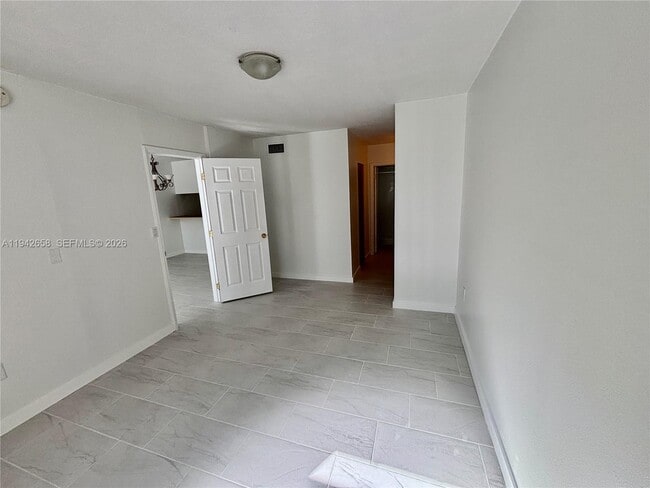 Building Photo - 3181 SW 13th St