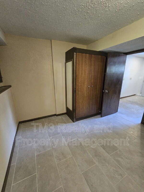 Building Photo - 15912 W 154th St