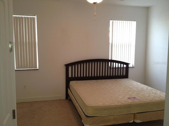 Building Photo - 605 Elmhurst Ct