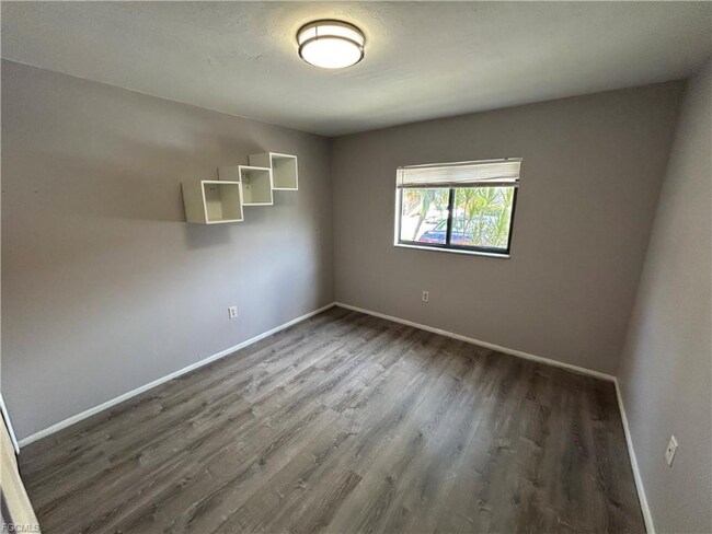 Building Photo - 2690 Park Windsor Dr