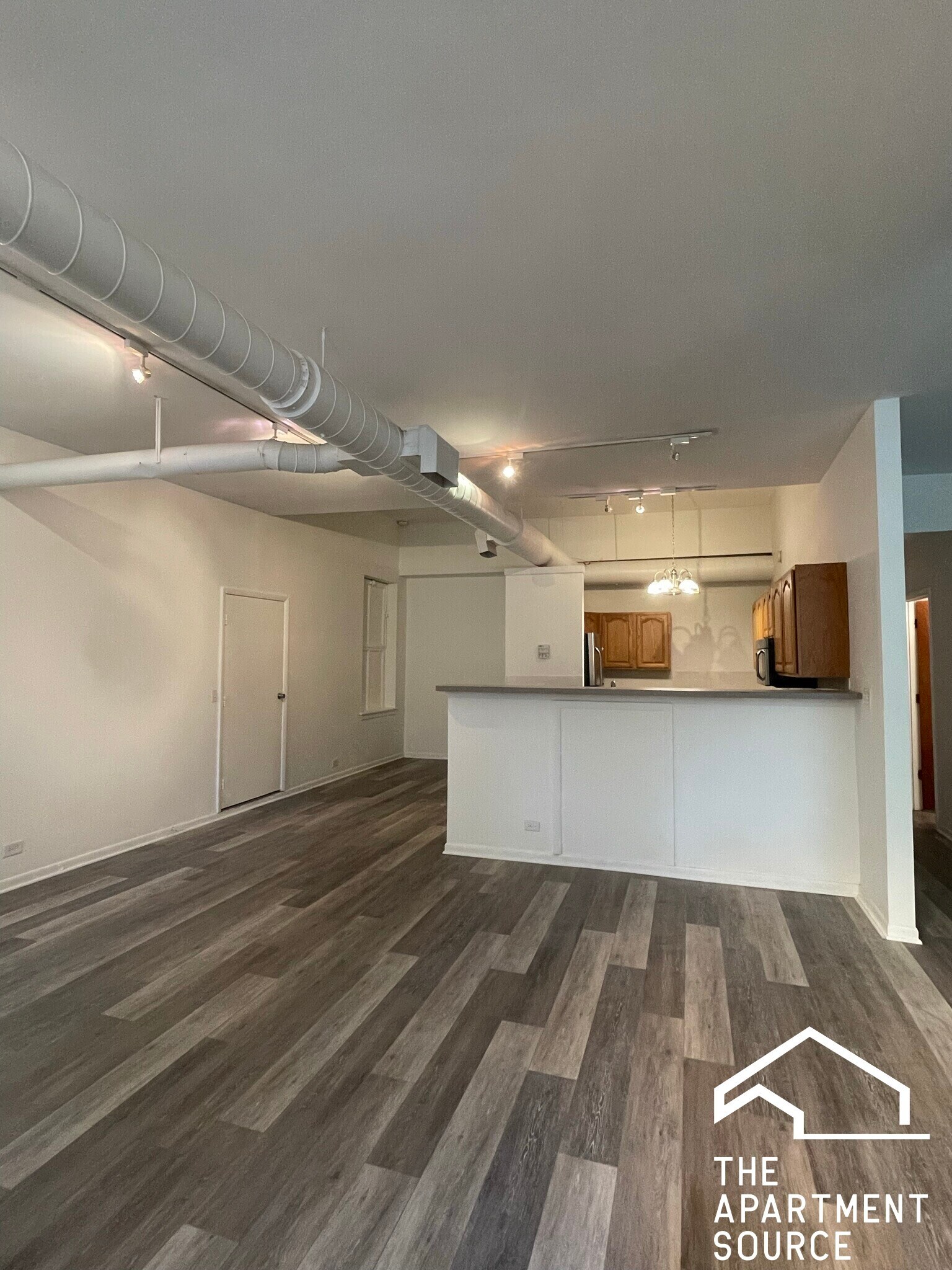 Building Photo - 1844 W Henderson St