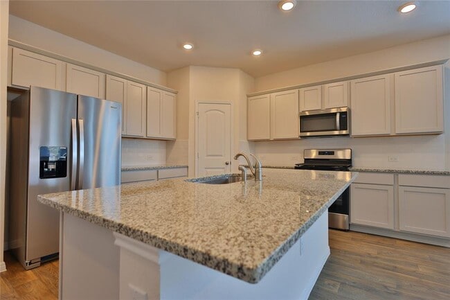 Building Photo - 132 Mackinac Ln