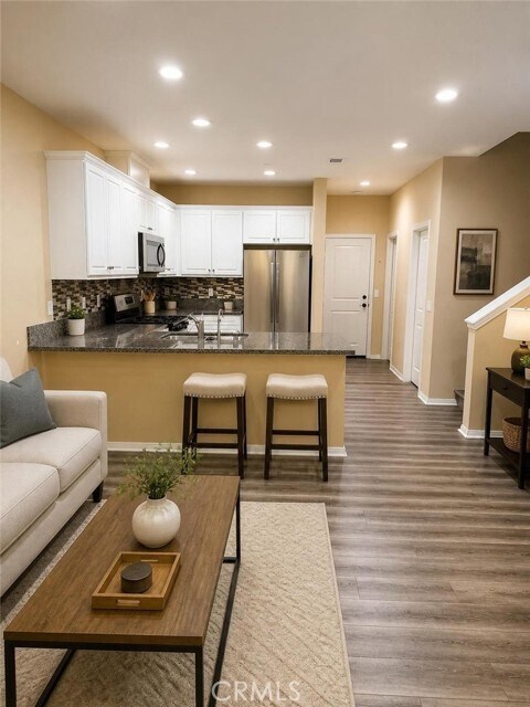 Building Photo - 2818 E Berry Loop Privado