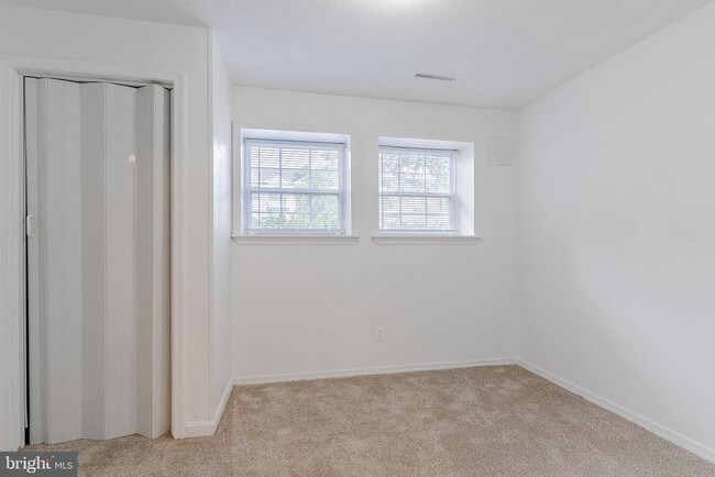 Building Photo - 3290 Gina Pl