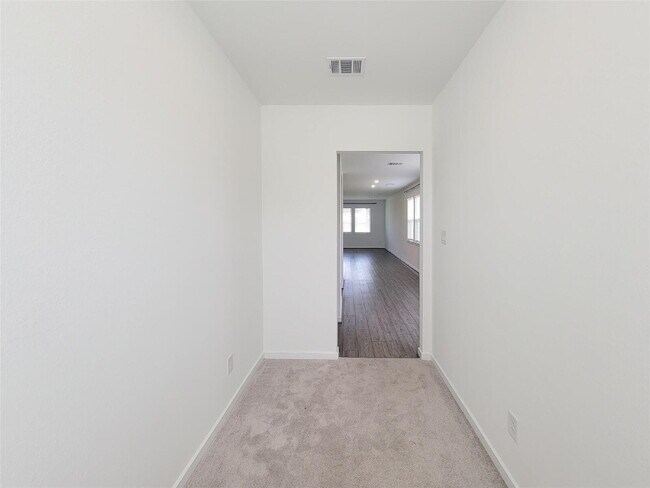 Building Photo - "Charming 4-Bed Retreat on Primrose Myrtle Ln, Cypress - Spacious Living with 2.5 Baths!"