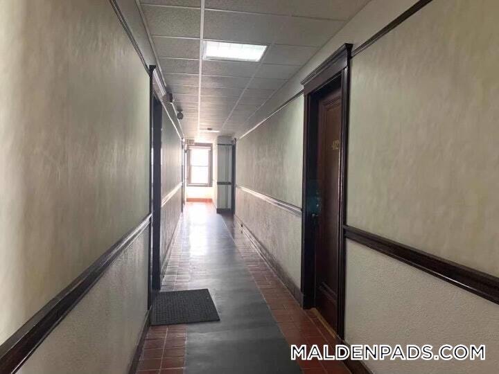 Building Photo - 17-19-19 Washington St S