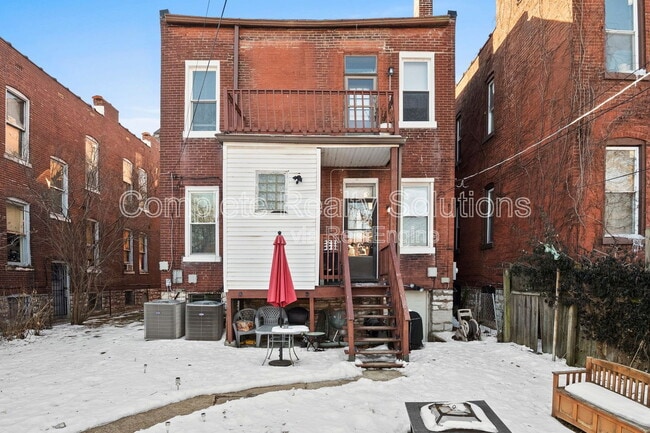 Building Photo - 2137 Russell Blvd