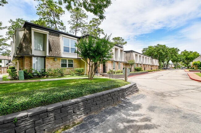 Primary Photo - 12633 Memorial Dr