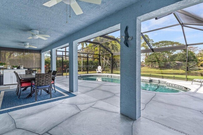 Building Photo - 847 Foresteria Ave
