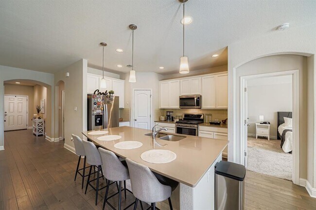 Building Photo - 3313 De Torres Cir