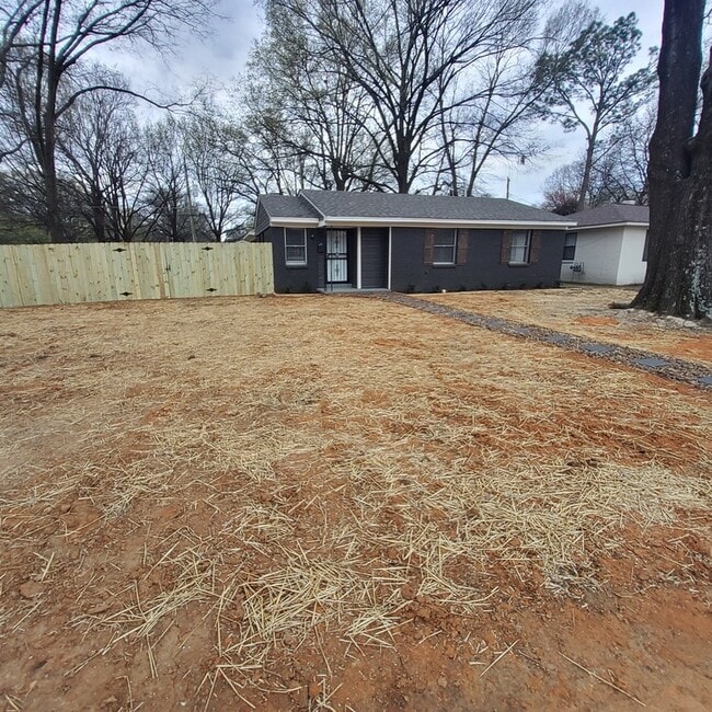 Building Photo - 4873 Verne Rd