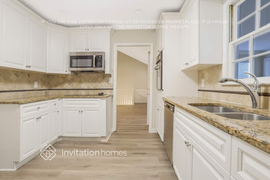 Building Photo - 276 Chambre Ct SW