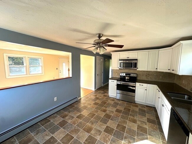Building Photo - 5 Nobile St
