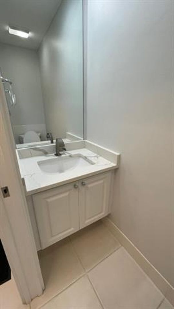 Building Photo - 3264 W Community Dr