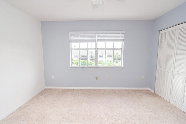 Building Photo - 1901 Indian River Blvd