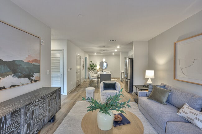 Building Photo - Southcrest Reserve